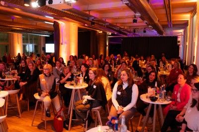 Teilnehmende der Veranstaltung woMEn | Zukunftstechnologien