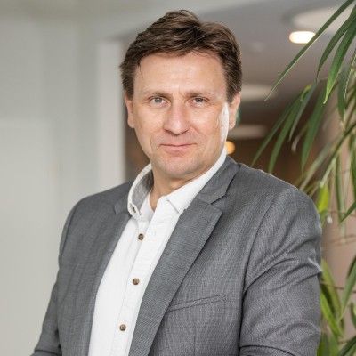 Dr. Andreas Löhr